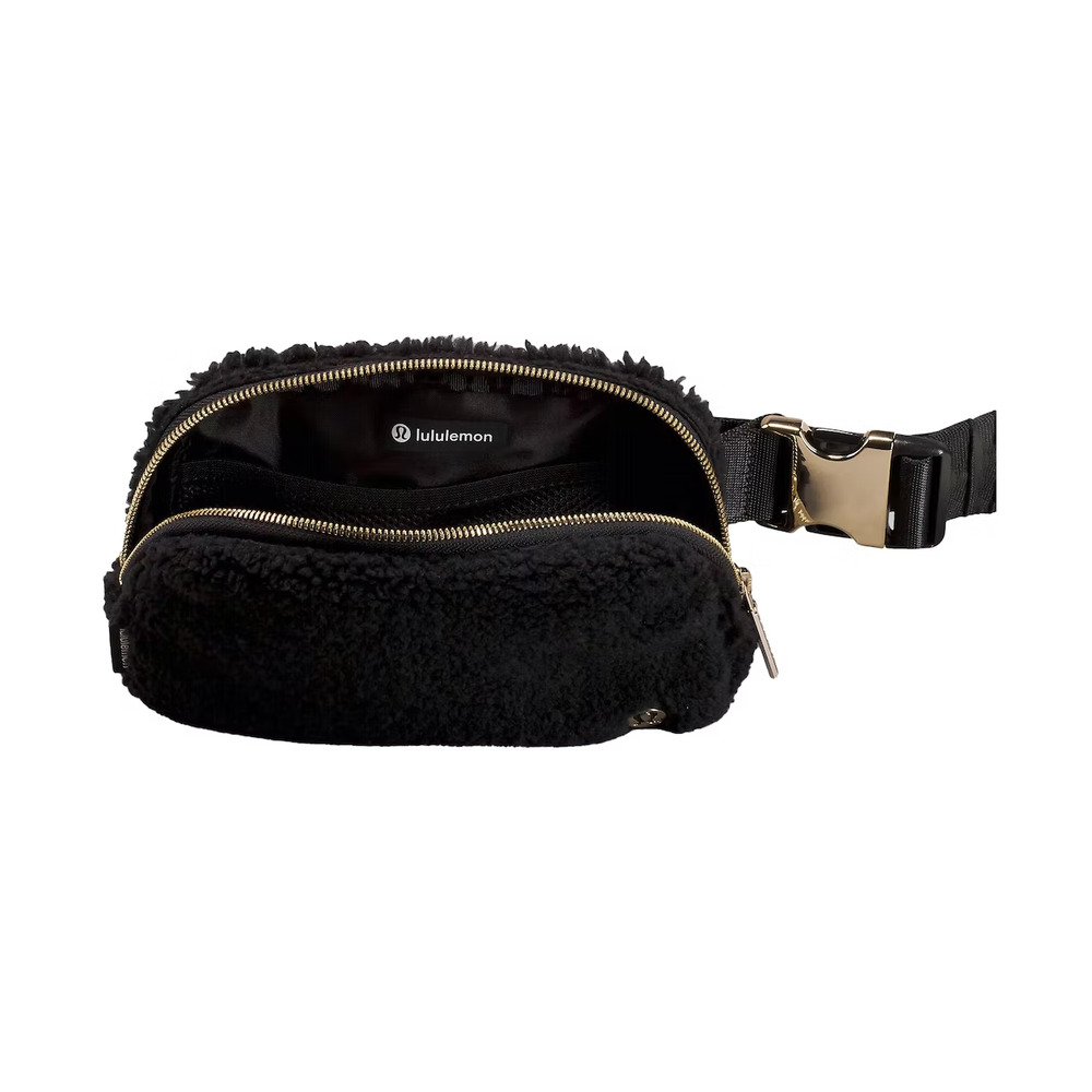 NEW NWT Lululemon Everywhere Belt Bag Fleece Black ONE SIZE - Picture 3 of 3